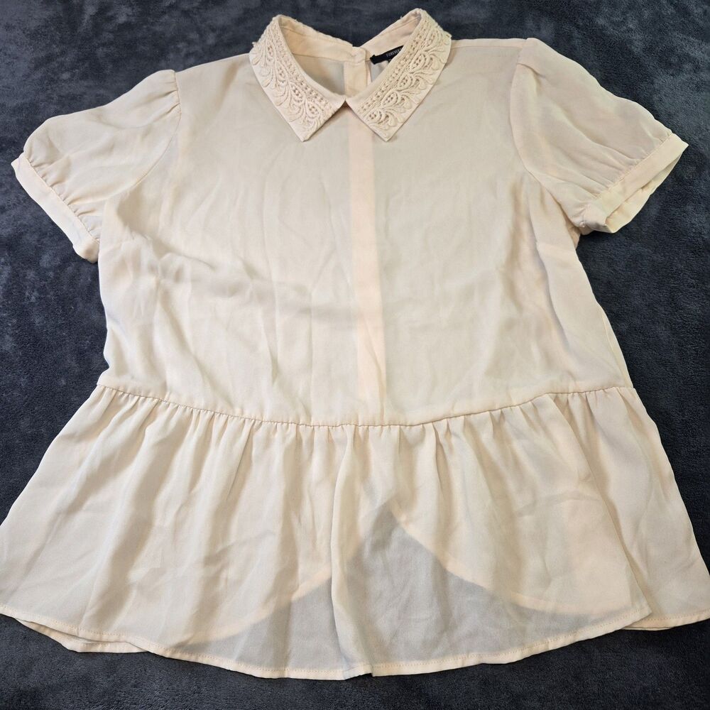 Forever 21 Vintage inspired Pale Yellow Semi-sheer Blouse w/Button Back Large